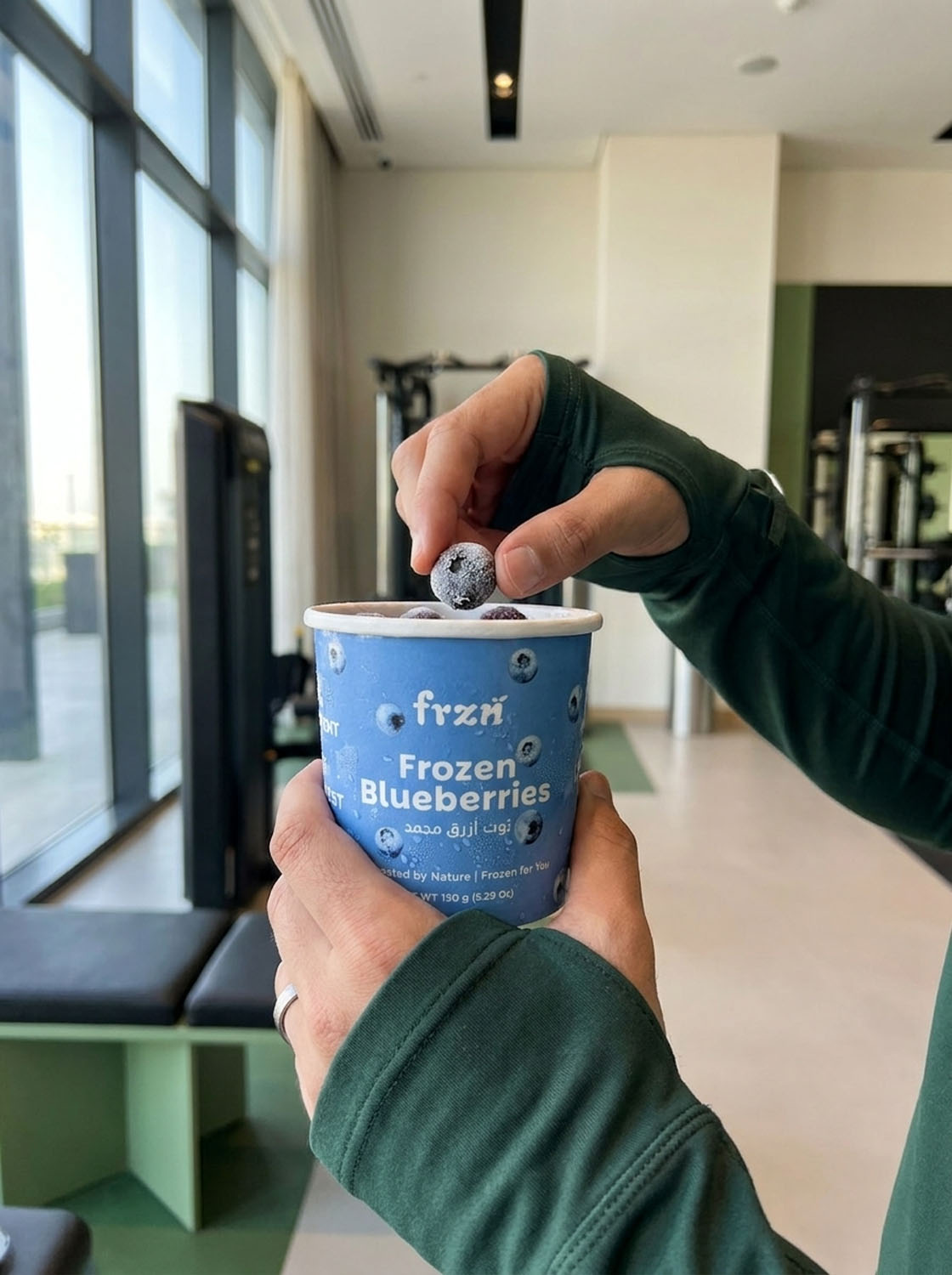 Athletes refuelling with frzn frozen fruit after training